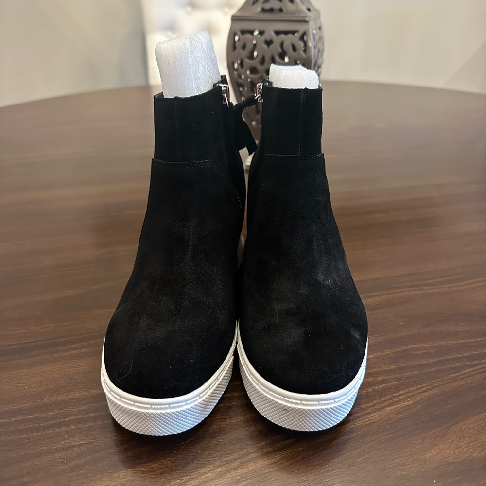 NEW Steve Madden Saidi Black Suede Wedge